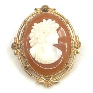 VINTAGE 1950s VICTORIAN STYLE CAMEO BROOCH PIN